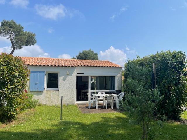 Holiday home Maison 4pers Dans Privee Avec Piscine Et
